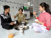Tin tức - Người phụ nữ nghèo trúng số độc đắc và nỗi sợ tan cửa nát nhà khi có tiền trong tay