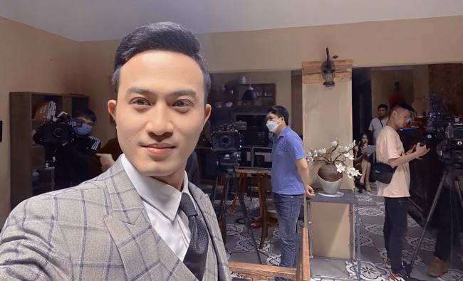 Loving Sunny Day Returns 2: Revealing Phong's photo with his hair down to debut at his wife's house, Duy asked a question amp;#34;caused ricemp;#34;  - first