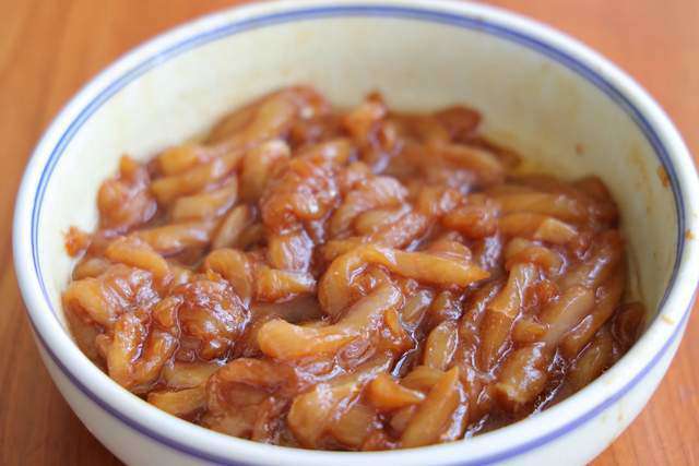 Braised pork is always sick, fried like this everyone likes to eat 3-4 bowls of rice - 1