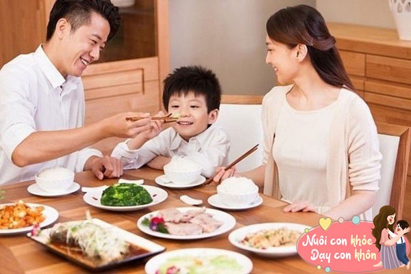 Psychologists: It is difficult for children to succeed when they grow up, most of them have this bad habit when eating - 4