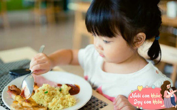Psychologist: It is difficult for children to succeed when they grow up, most of them have this bad habit when eating - 8