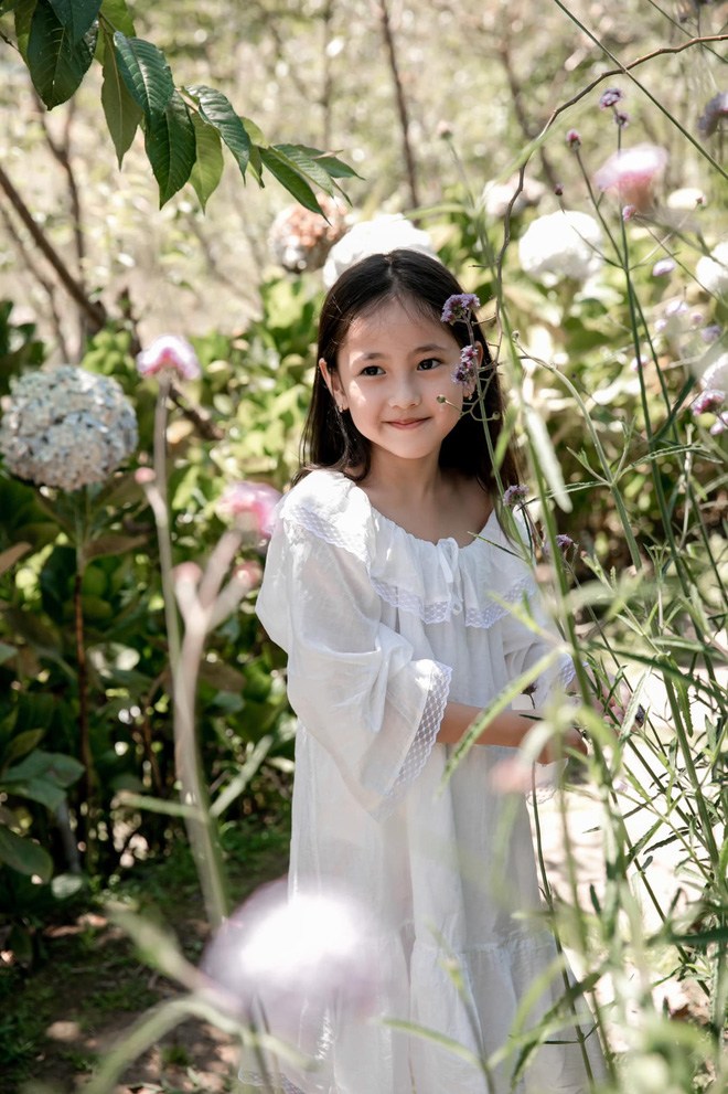Ha Kieu Anh's 6-year-old daughter competes with Miss Tieu Vy, the angle is equally beautiful - 4
