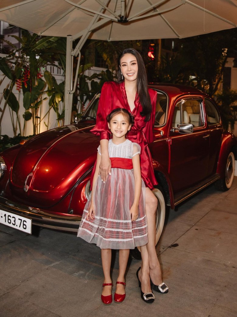 6-year-old Ha Kieu Anh's daughter competes with Miss Tieu Vy, the angle is equally beautiful - 1