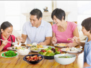 Sức khỏe - Nghỉ lễ đi chơi hay ở nhà cũng nên ăn theo 6 quy tắc này, nhất là nhà có trẻ