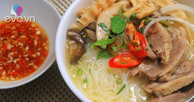 3 ways to cook delicious, delicious duck bamboo shoots noodles to change the wind for a boring day