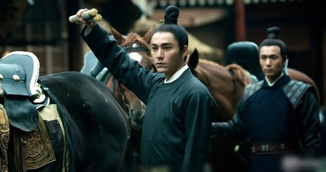 ... bởi bạn thân cũ của Triệu Vy bị đồn vướng lời nguyền sát phim.