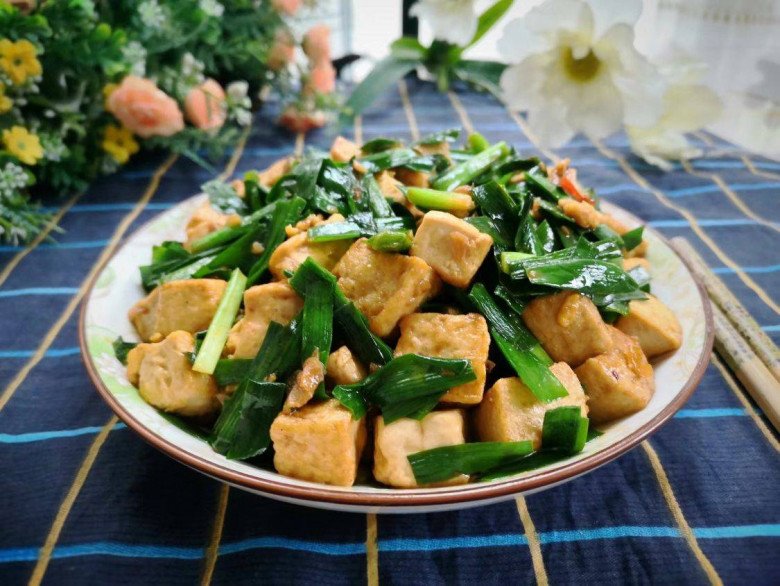 This fried tofu with leaves is both delicious and cheap, eat it a few times a week and still don't get bored - 9