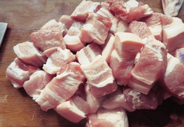 Nấu thịt kho, thêm nước lạnh hay nóng, nhiều người làm sai khiến thịt ăn mất ngon - 2