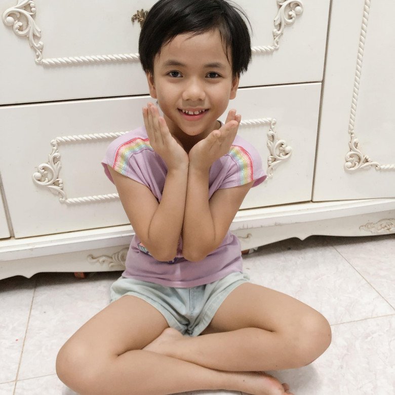 Hình ảnh mới nhất bé Pàng sau khi nhiễm COVID-19 gây xôn xao.