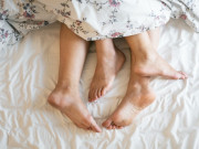 Sức khỏe - Vợ chồng nên quan hệ tuần mấy lần để tránh đường ai nấy đi? Con số khác xa tưởng tượng