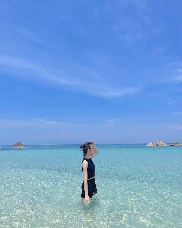 Discovering the island with the bluest water in Vietnam, looking at photos just wants to 