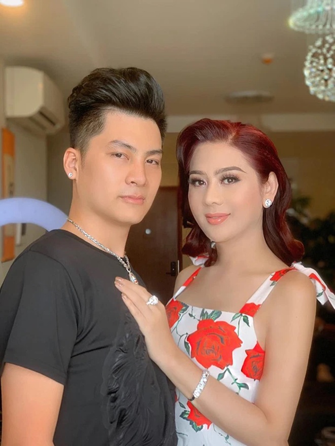 Lâm Khánh Chi và Phi Hùng kết thúc cuộc tình 4 năm khiến cộng đồng mạng tiếc nuối.