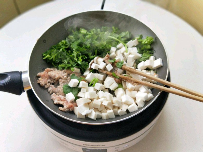 Minced meat stir-fried with this Vitamin D-rich vegetable is both delicious and extremely nutritious - 6