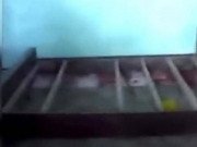 Tin tức - Bại lộ chuyện bức thư của người tình trong túi áo, chồng giết vợ rồi đổ oan cho con