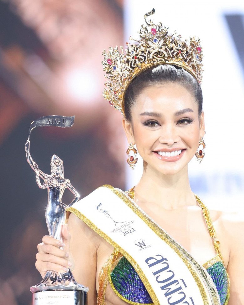 Nhan sắc gợi cảm của Miss Grand Thailand 2022, Thuỳ Tiên cũng phải chịu thua về sức hút - 2