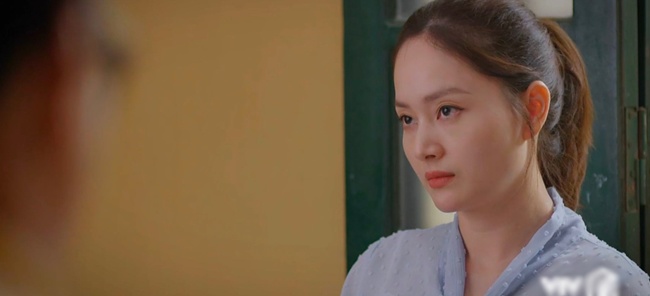 Loving the Sunny Day Returns: Caught at the love rival in Trang's house, Duy jealously asks to check the camera?  - ten