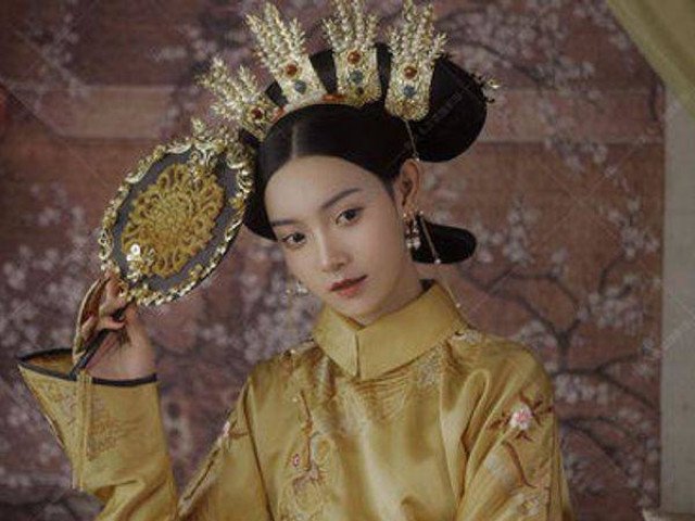 Vị phi tần được hoàng đế sủng ái nhưng chỉ làm hoàng hậu chưa đầy 2 ngày đã qua đời