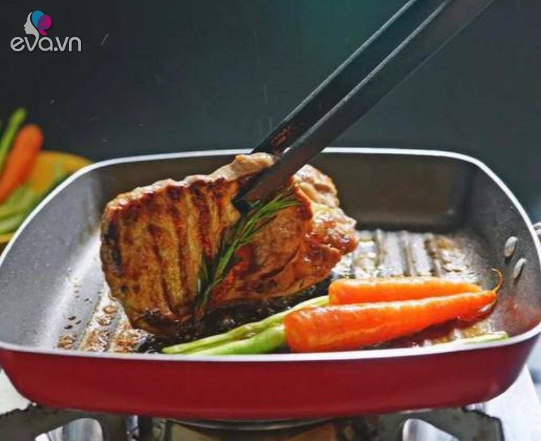 Are non-stick pans at risk of cancer?
