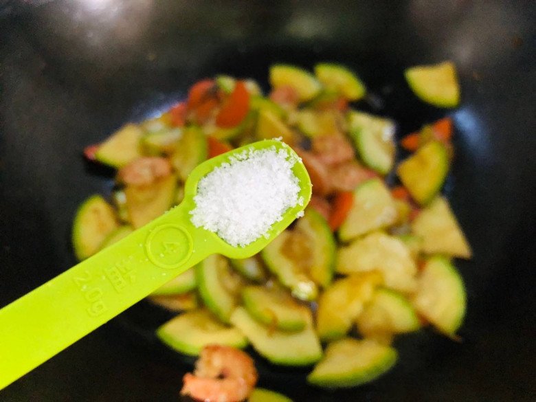 Stir-fried shrimp with this fruit increases calcium many times, both delicious and super nutritious - 7