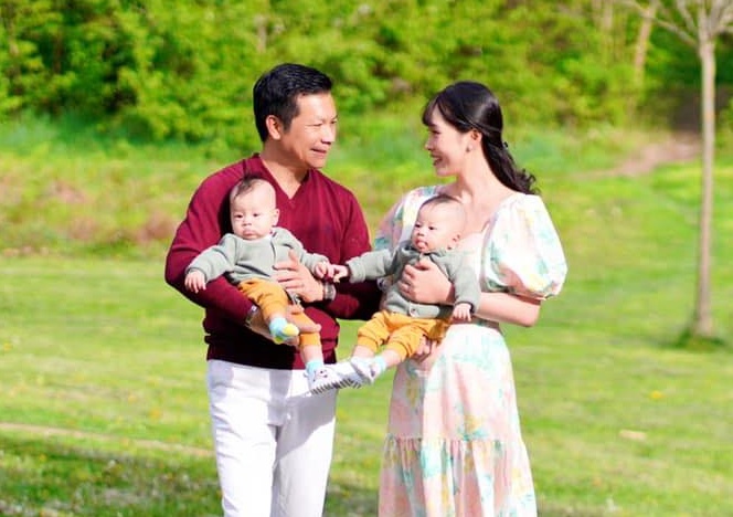 Vợ Shark Hưng công khai rõ mặt cặp song sinh, đề cập về 2 con riêng của chồng đại gia - 3