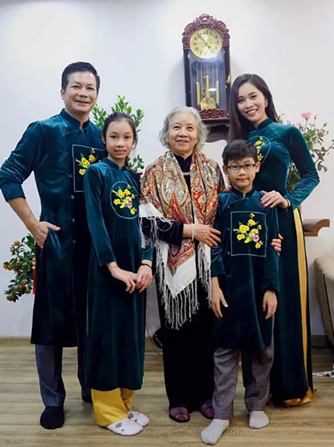 Vợ Shark Hưng công khai rõ mặt cặp song sinh, để lộ về 2 con riêng của chồng đại gia » Báo Phụ Nữ Việt Nam