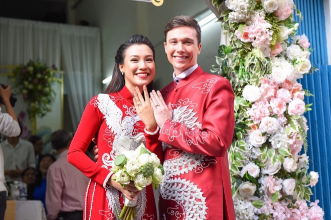 Marrying a foreign husband, Vietnamese beauties, when they were in love, returned to live together for a few years and divorced - 1