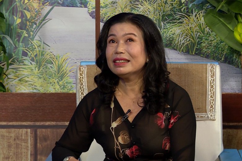 Vietnamese star's biological mother: Good people, weak people, people who are criticized for giving birth to children with a wide mouth, but sharing one emotional thing - 10