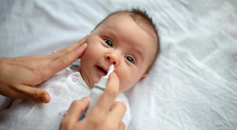 Mẹo chữa cho trẻ sơ sinh bị ngạt mũi, khò khè - 2