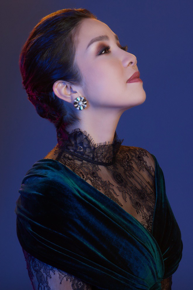 Diva Mỹ Linh.