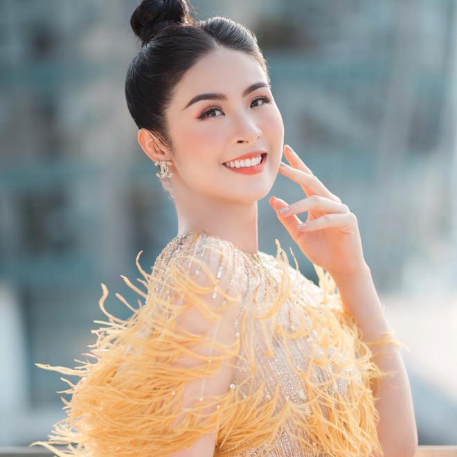 Hoa hậu Việt Nam 2010 Đặng Thị Ngọc Hân. 
