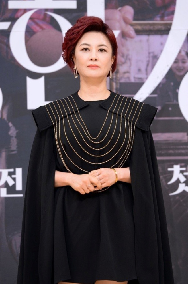 Kim Hye Sun vừa trở thành tâm điểm chú ý sau khi vỡ nợ hậu ly hôn người chồng thứ 3.