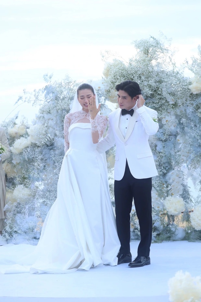 Đám cưới Ngô Thanh Vân - Huy Trần: Cô dâu tuyên bố đã sẵn sàng làm vợ và làm mẹ - 22