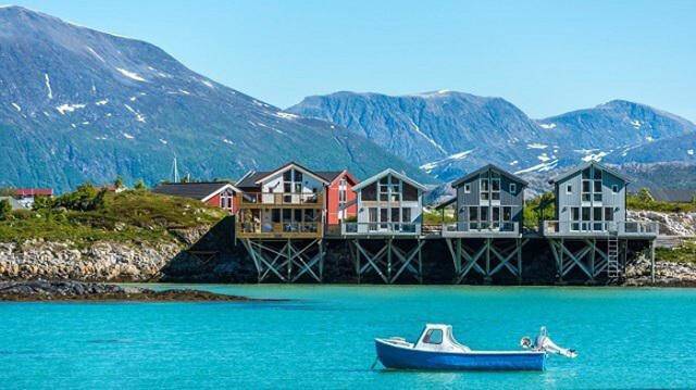Go to Norway to visit the only island in the world with no time - 4