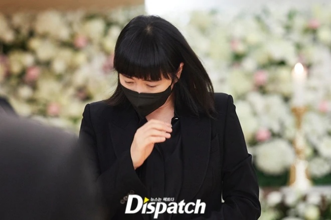 The funeral of the post-Korean photo who left without a husband or children: Big sister Kim Hye Soo was dumbfounded and burst into tears - 3