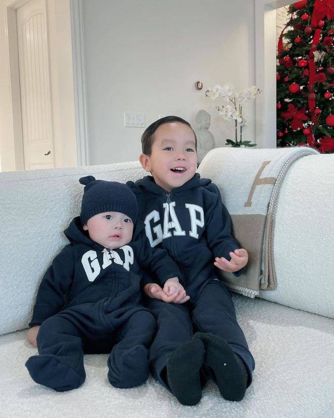 Pham Huong quietly gave birth to a son in the US, the boy's Vietnamese pronunciation was super standard - 10