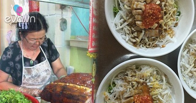Bun mam restaurant for more than 30 years in Da Nang, customers flock to only thanks to one secret