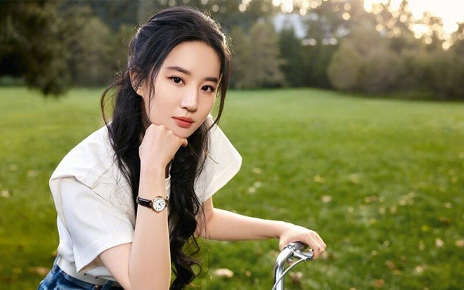 Lưu Diệc Phi mãi là thần tiên tỷ tỷ trong lòng khán giả.