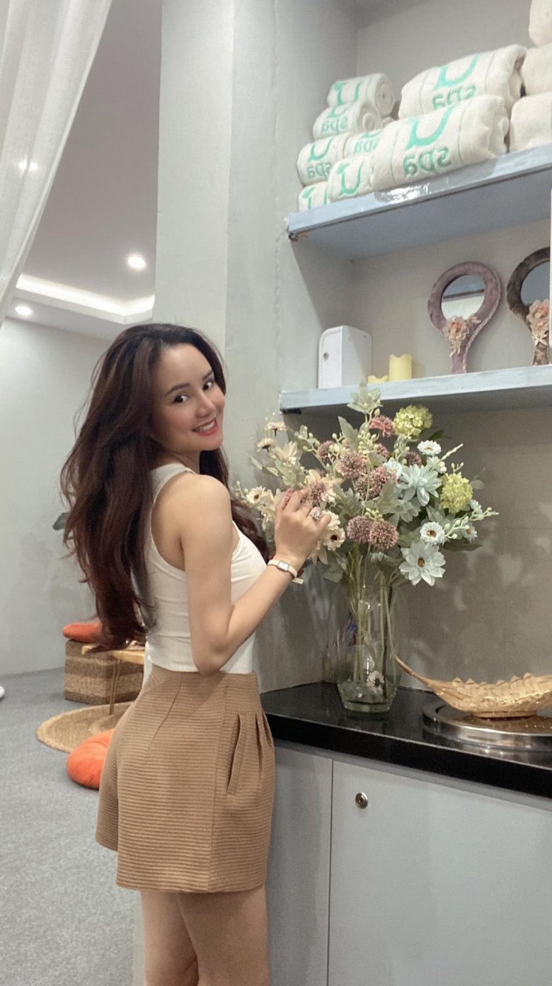 Once criticized amp;#34;phat generalamp;#34;, not as slim as the self-published picture, Vy Oanh shows off her increasingly body amp;#34;bénamp;#34;  - 13