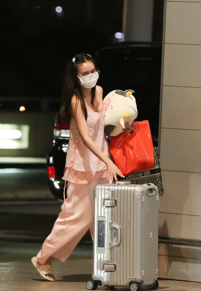 Decipher the charm of the national bag carried by every beauty queen to the airport - 5