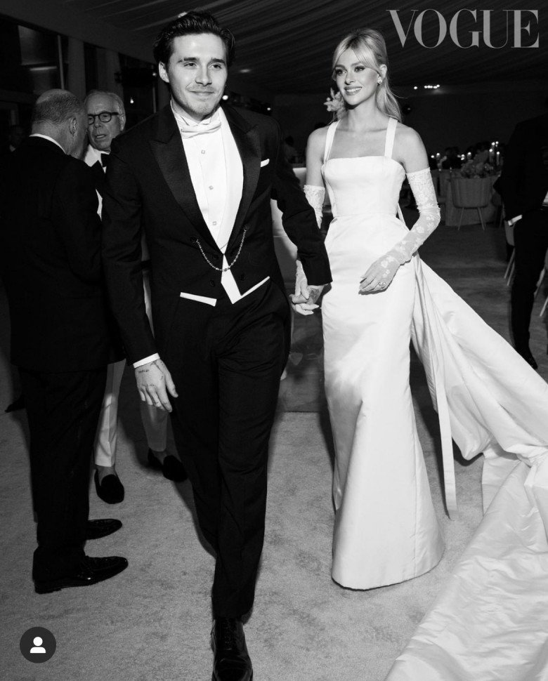 Con dâu nhà David Beckham khoe amp;#34;sương sươngamp;#34; nhẫn đính hôn 46 tỷ đồng - 12