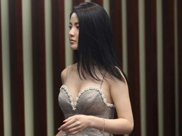 Bị người qua đường chụp lén, bạn gái mới Quang Hải vẫn có nét đẹp phát sáng