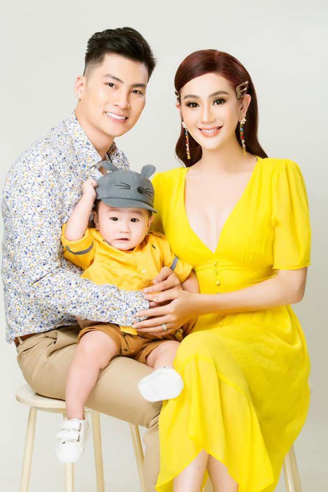 The child that Lam Khanh Chi went to Thailand to ask for a surrogate mother is now growing up, just like her mother when she was not transgender - 8