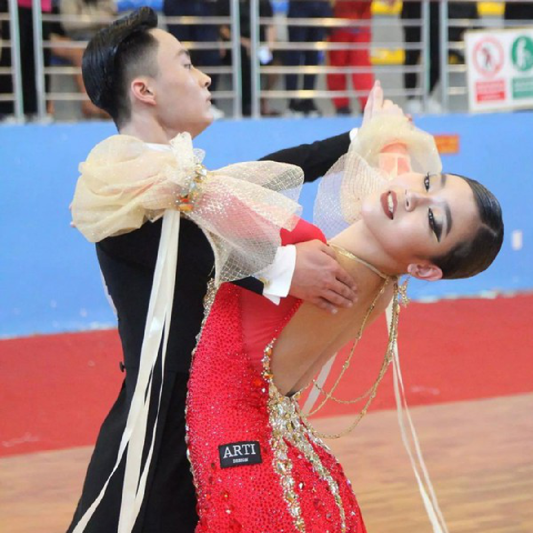 Văn Quỳnh Phương.