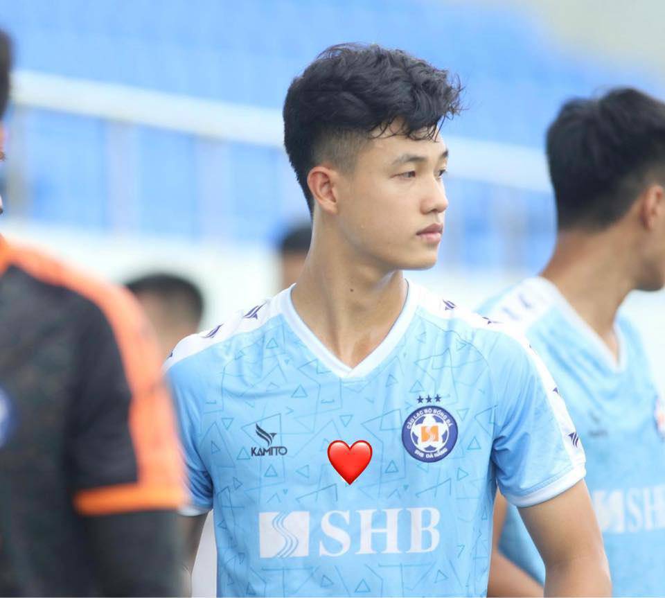 Vietnam U23 players: The hot boy on the pitch, the one who stirs up social media with millions of followers - 11