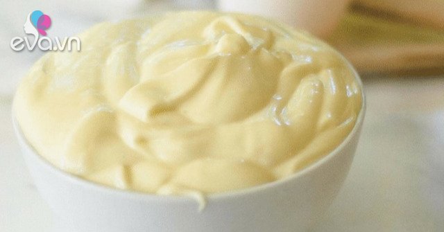 Make your own super-simple mayonnaise from ingredients that are available at home