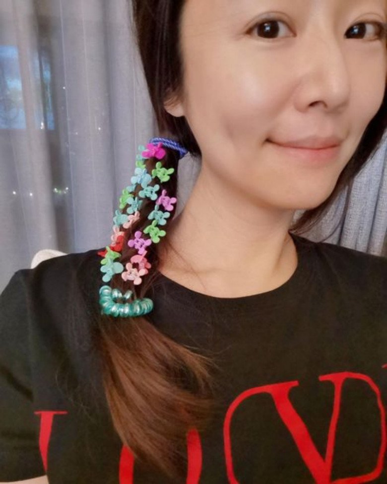 Lam Tam Nhu rarely shows off a new hairstyle, the stylist is a character no one thinks of - 1
