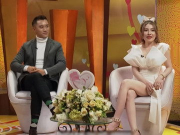 Phi công trẻ tuổi tán đổ chị giám đốc sau lần vô tình gặp gỡ