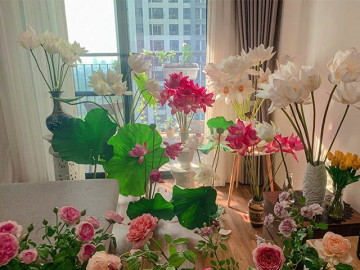 9X Hà Nội chưng hoa sen ngập nhà, từ 60.000 đồng là có bình hoa đẹp nức nở