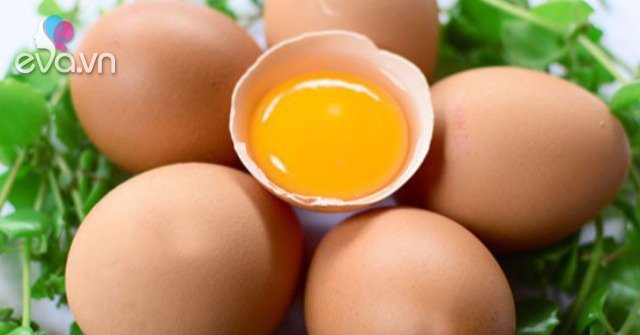 What are the benefits of eating raw eggs?  The dangers everyone needs to know before eating raw eggs