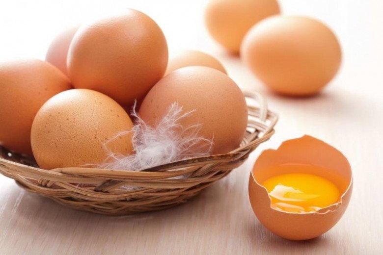 Ăn trứng gà sống có tác dụng gì? Những mối nguy ai cũng cần biết trước khi ăn trứng sống - 4